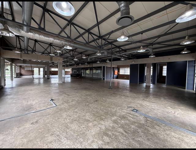 500M² OFFICE TO LET IN MILPARK